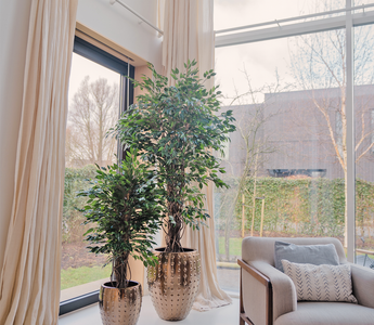 Skab stemning med kunstige planter til påske