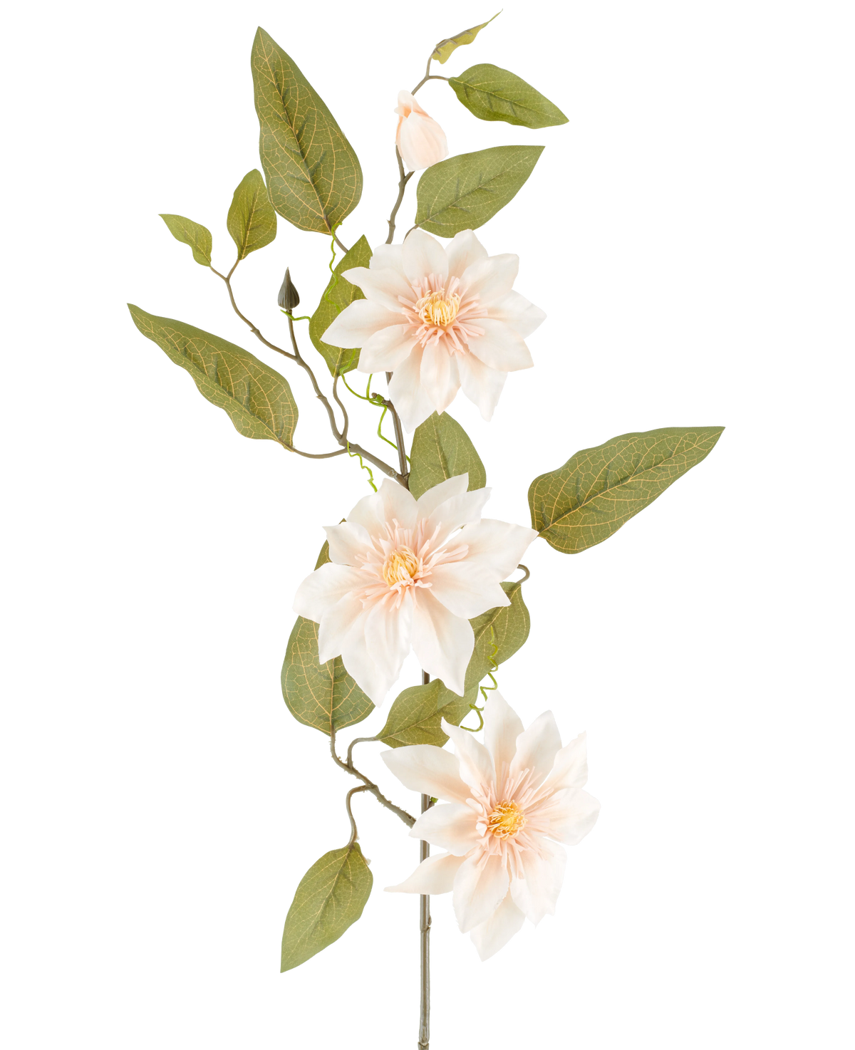En detaljeret Kunstig Blomsterklematis på 81 cm i farven 'gammel creme' består af tre lyserøde blomster, forskellige grønne blade og nogle knopper, mod en almindelig hvid baggrund.