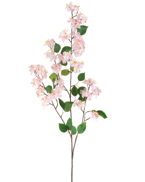 Artificial Flower Peach Blossom 140 cm pink er en kunstig gren med lyserøde ferskenblomster og grønne blade på slanke brune stængler, afbildet isoleret mod en hvid baggrund.