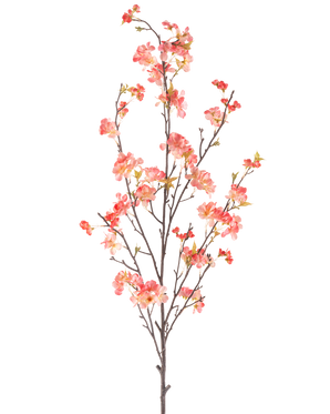 Den kunstige blomsterkirsebærblomst 150 cm fersken har en enkelt høj gren med flere tynde stængler, dekoreret med klynger af små lyserøde og røde blomster og et par grønne blade, mod en almindelig hvid baggrund.