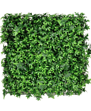 Artificial Hedge Ivy 50x50 cm UV er et firkantet panel tæt dækket med levende grønne kunstige vedbendblade, som giver et frodigt, naturligt look mod enhver almindelig baggrund.
